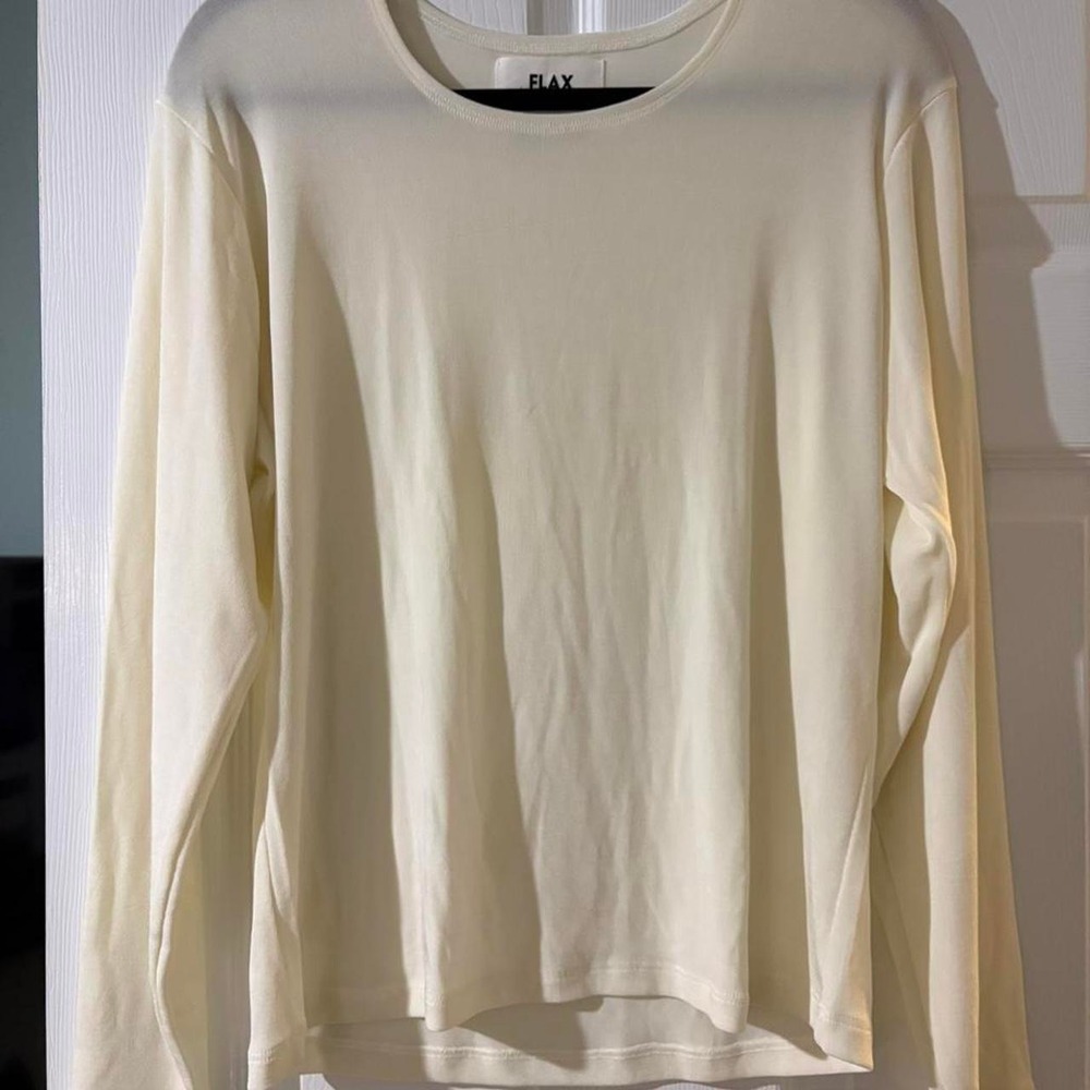 Flax brand long sleeve tee size large like new condition